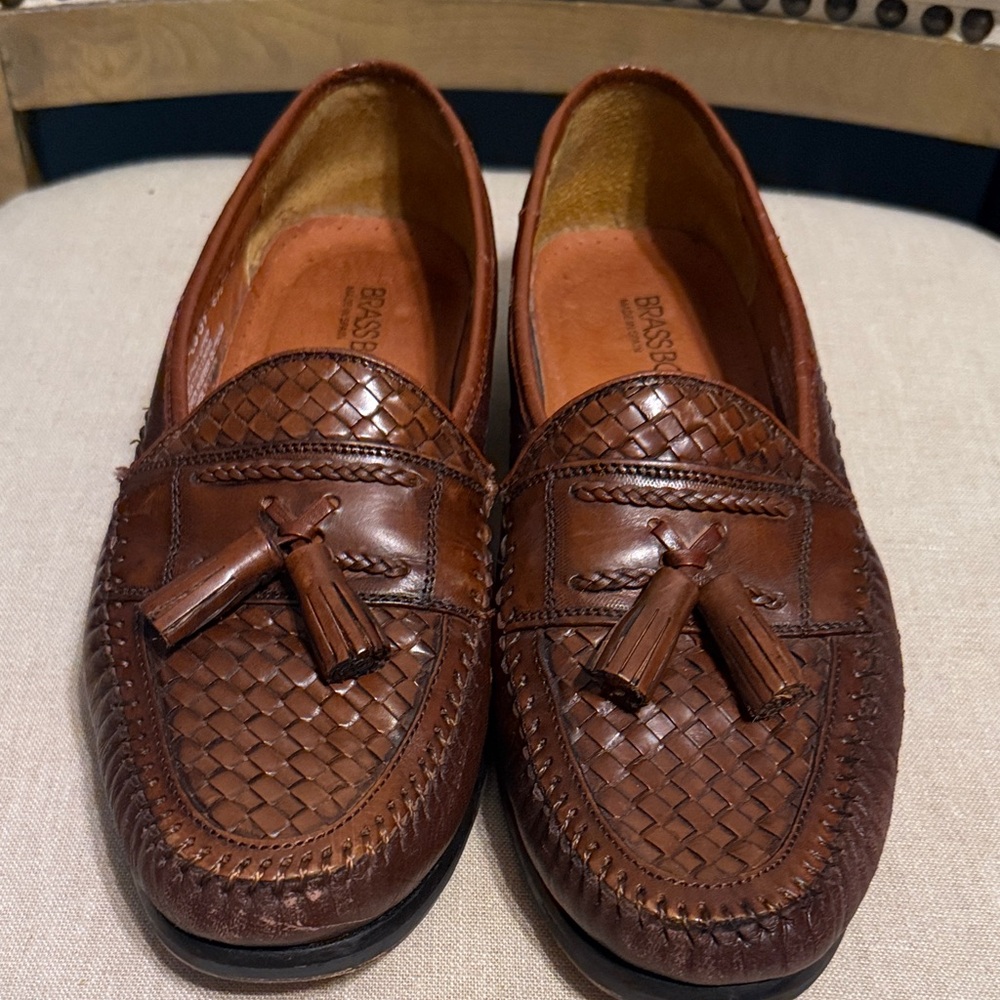 Brass Boot Classic Brown Leather Tassel Loafers, Men’s Size 9.5